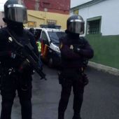 Más de 200 agentes participan en una operación antidroga y contra el blanqueo de capitales en el Campo de Gibraltar