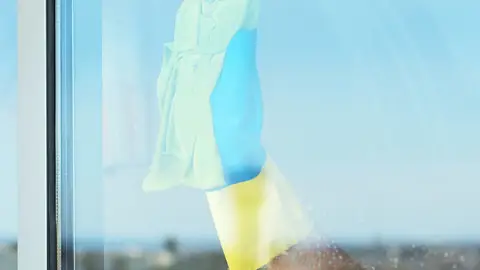 Limpieza de cristales Limpieza de cristales