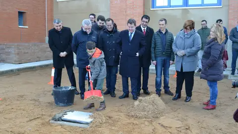 Colación de la 1ª piedra de la ampliación del colegio "La Alameda" de Poblete Colación de la 1ª piedra de la ampliación del colegio "La Alameda" de Poblete