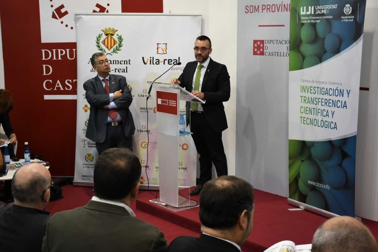 La Càtedra d´Innovació Ceràmica presenta fira Destaca en Cevisama La Càtedra d´Innovació Ceràmica presenta fira Destaca en Cevisama