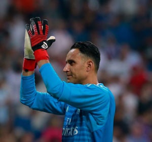 Keylor Navas aplaude a la afición Keylor Navas aplaude a la afición