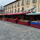 Mercado de Las Candelas en la Plaza Mayor de Palencia