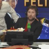 ¡Celebramos el cumpleaños de Latre, Goyo y un señor del público!