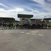 Trabajadores de Cémex, bloqueando los accesos a la fábrica de Lloseta