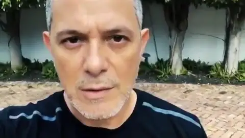 Alejandro Sanz, Luis Fonsi, J Balvin y otros artistas animan en un vídeo a los venezolanos a "resistir" contra Maduro Alejandro Sanz, Luis Fonsi, J Balvin y otros artistas animan en un vídeo a los venezolanos a "resistir" contra Maduro