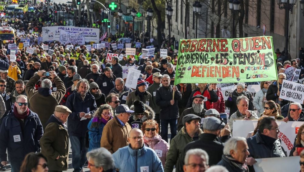 Jubilados protestan en Madrid contra la norma sobre pensiones