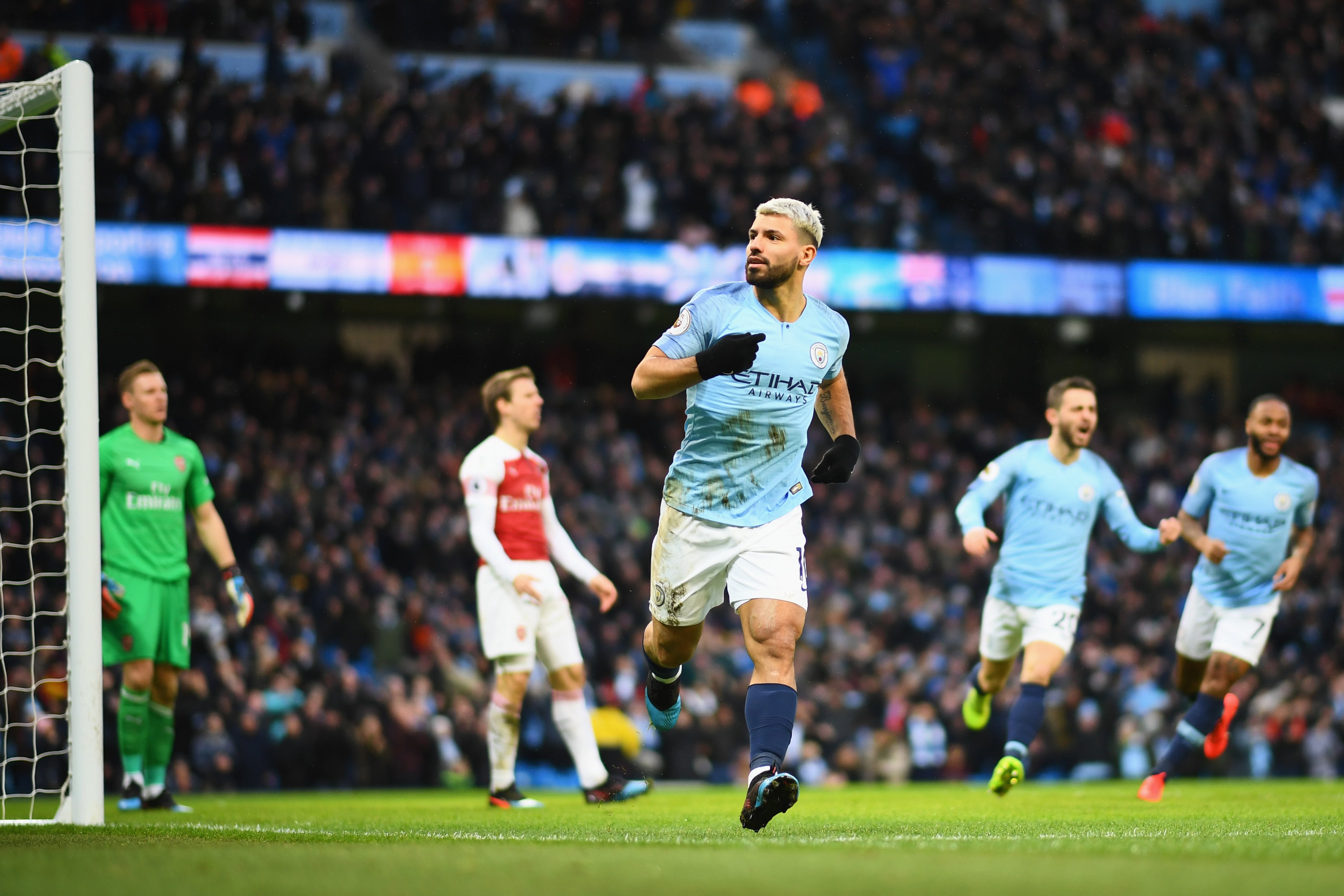 El Manchester City doblega al Arsenal con un hat-trick del Kun Agüero El Manchester City doblega al Arsenal con un hat-trick del Kun Agüero