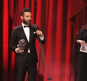 Rodrigo Sorogoyen tras recibir el Goya a Mejor dirección Rodrigo Sorogoyen tras recibir el Goya a Mejor dirección