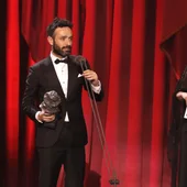 Rodrigo Sorogoyen tras recibir el Goya a Mejor dirección Rodrigo Sorogoyen tras recibir el Goya a Mejor dirección