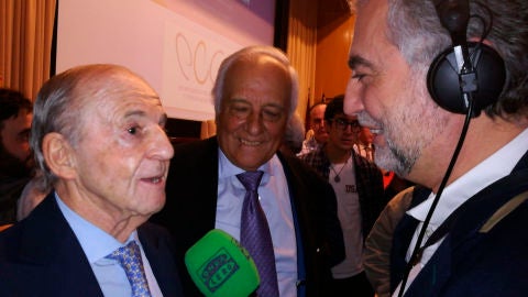 Jos&eacute; Mar&iacute;a Garc&iacute;a con Ra&uacute;l del Pozo y Carlos Alsina