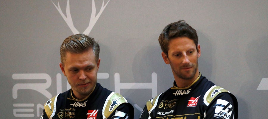 Magnussen y Romain Grosjean, en la presentación del Haas Magnussen y Romain Grosjean, en la presentación del Haas