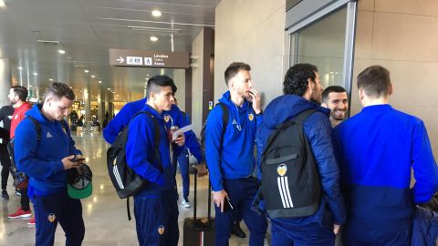 Salida de los futbolistas