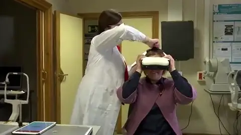 Vídeo del simulador de CSIC para experimentar los efectos de una cirugía ocular Vídeo del simulador de CSIC para experimentar los efectos de una cirugía ocular