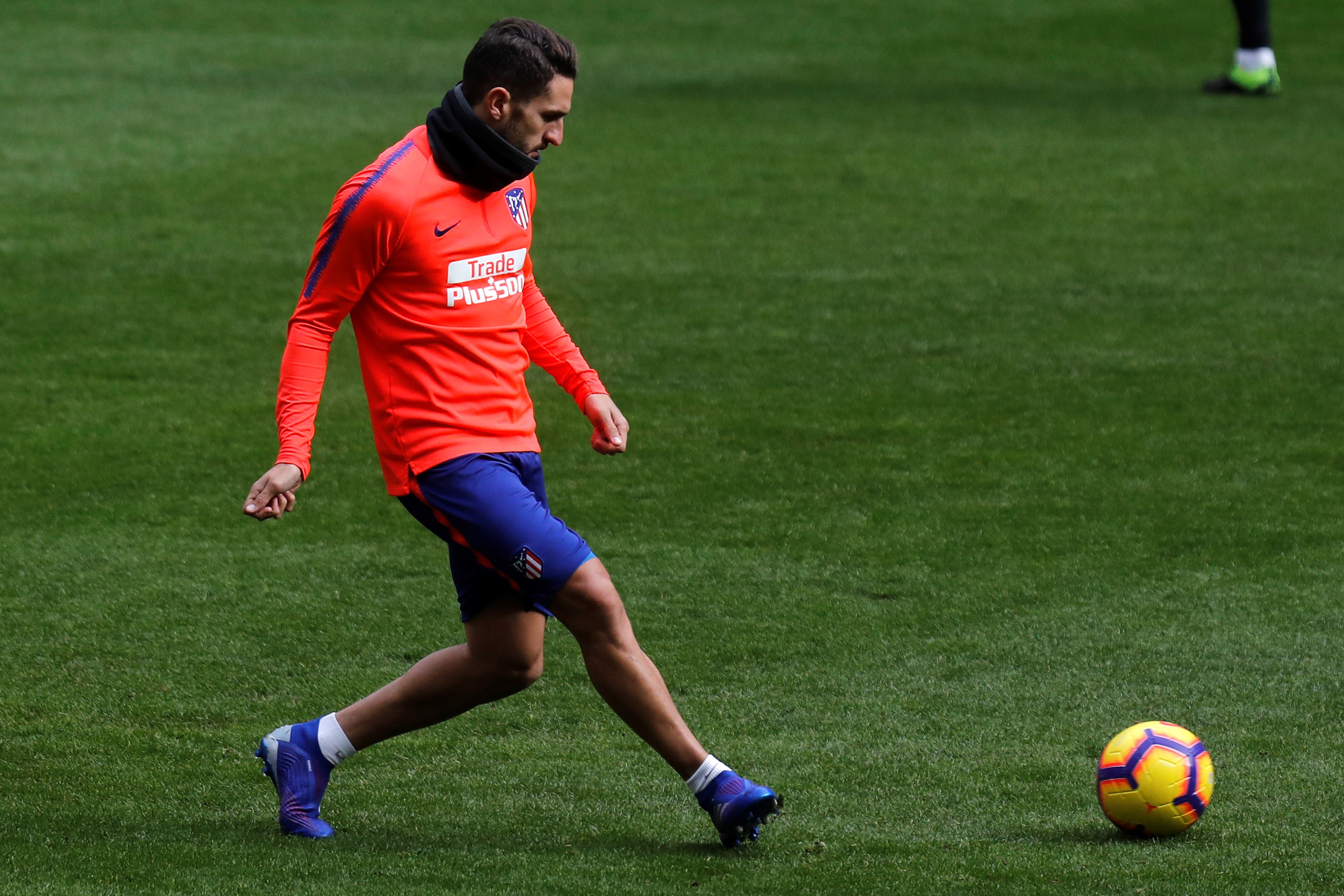 Koke se entrena al margen y se complica su presencia en el derbi Koke se entrena al margen y se complica su presencia en el derbi