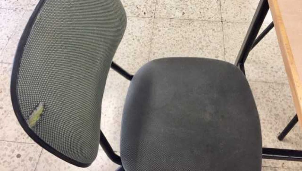 Silla de la sala de estudios de El Toscar 