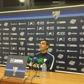 Juan Ramón López Muñiz, entrenador del Málaga CF en rueda de prensa Juan Ramón López Muñiz, entrenador del Málaga CF en rueda de prensa