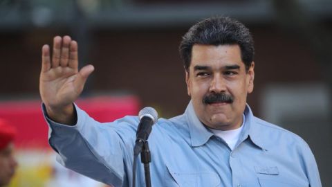 Nicol&aacute;s Maduro habla durante un acto en la Plaza de Bol&iacute;var,