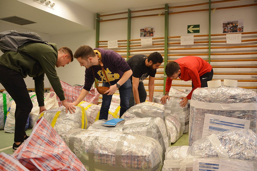 Viaje al Sáhara con las maletas "llenas de ilusión y corazón" Viaje al Sáhara con las maletas "llenas de ilusión y corazón"