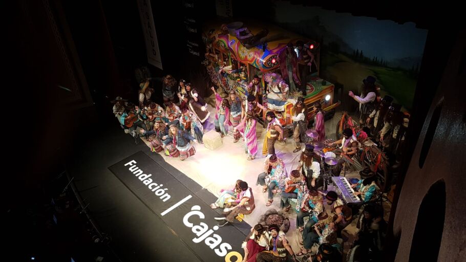 Abre la sesi&oacute;n 14&ordf; del COAC 2019 el coro 'La Nueva Era'.