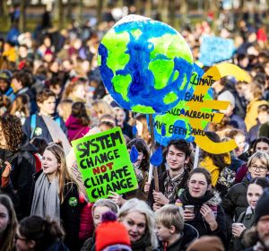 Los estudiantes europeos se manifiestan para pedir medidas contra el cambio climático Los estudiantes europeos se manifiestan para pedir medidas contra el cambio climático
