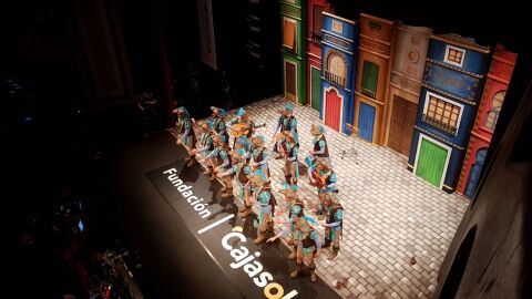 Cierra la sesi&oacute;n 13&ordf; del COAC 2019 la comparsa '&iquest;Te lo cuento o te lo canto?'