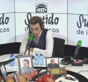 Miguel Lago: "Detienen al anciano que raya coches en Vigo" Miguel Lago: "Detienen al anciano que raya coches en Vigo"
