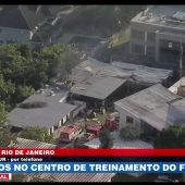 Imágenes de la TV Brasileña sobre el incendio en las instalaciones del Flamengo