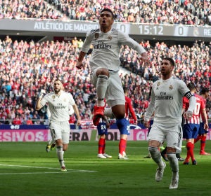 Casemiro celebra su gol contra el Atlético de Madrid Casemiro celebra su gol contra el Atlético de Madrid