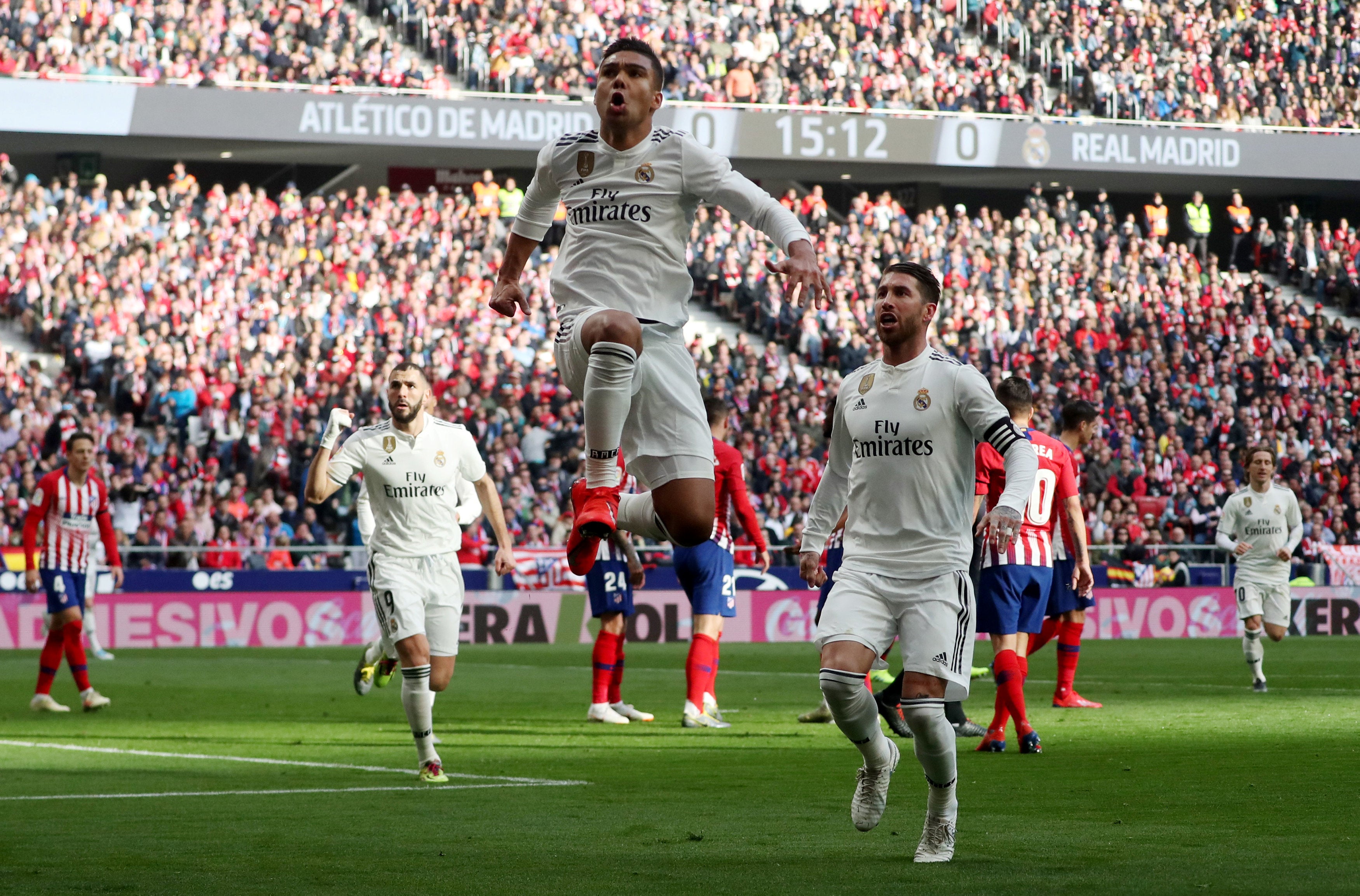 Atlético de Madrid 1-3 Real Madrid | El Real Madrid se impone en el derbi y adelanta al Atlético en la clasificación Atlético de Madrid 1-3 Real Madrid | El Real Madrid se impone en el derbi y adelanta al Atlético en la clasificación