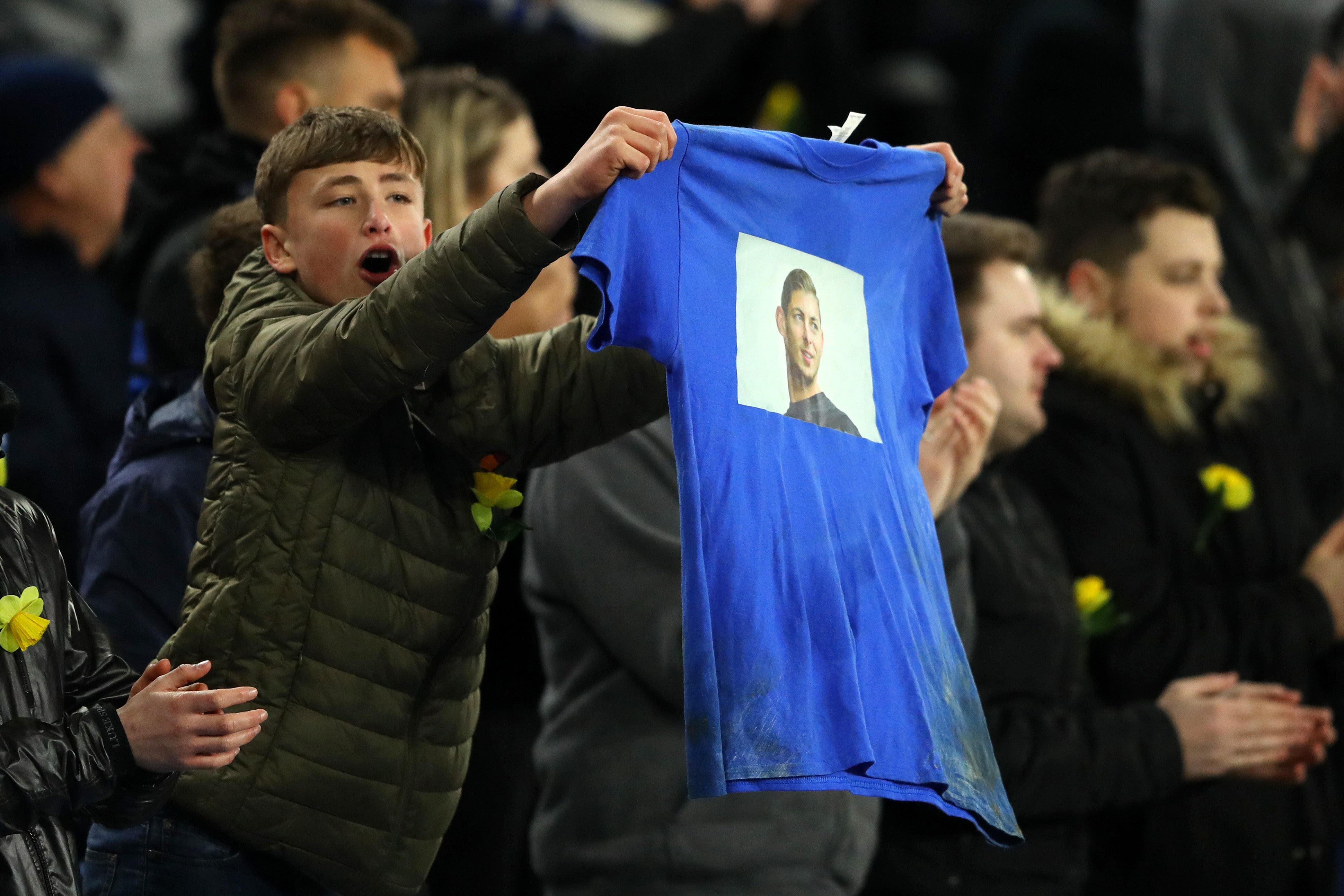 El padre de Emiliano Sala: "Ahora queda el dolor, no se puede creer" El padre de Emiliano Sala: "Ahora queda el dolor, no se puede creer"