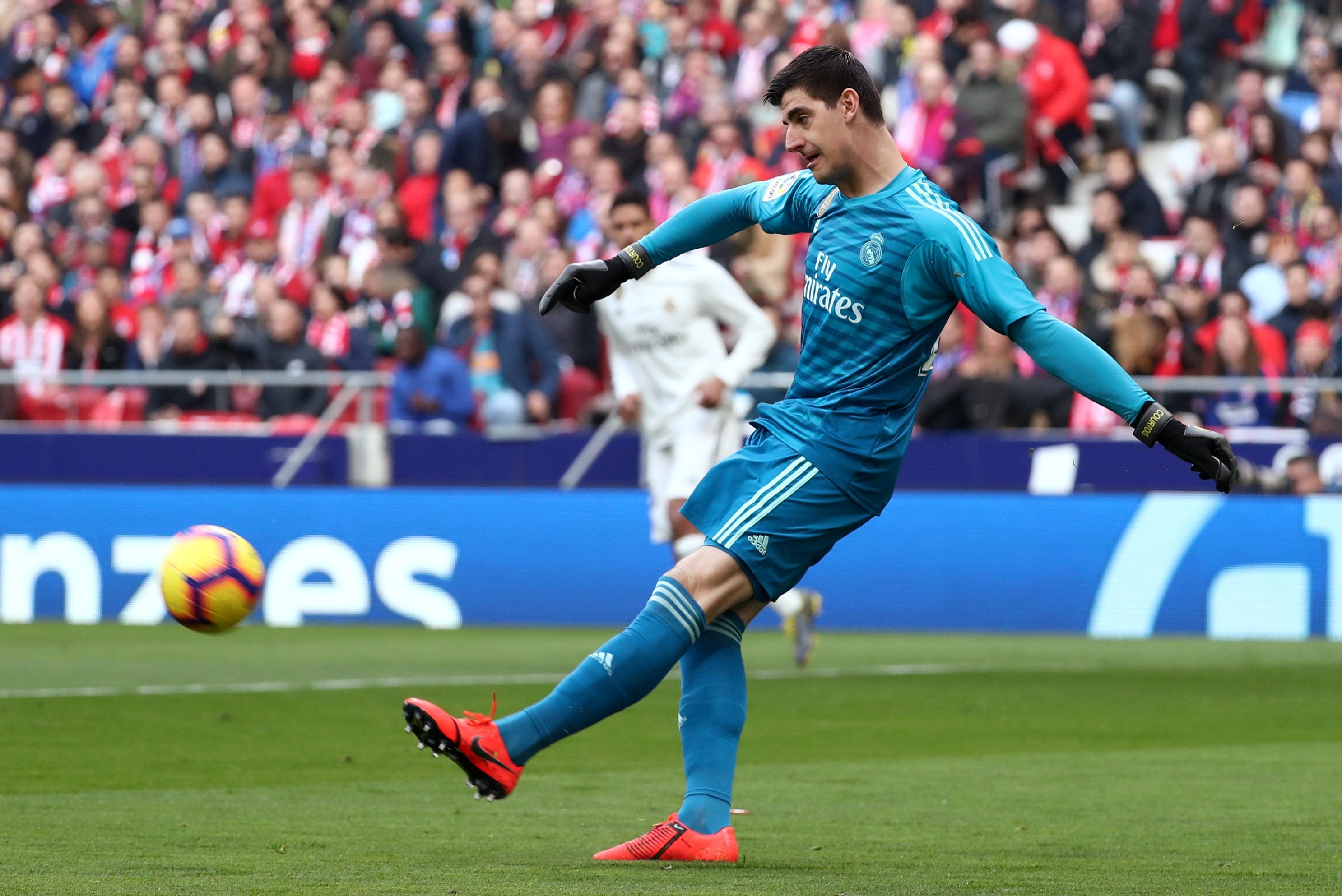 Courtois: "Lo de los peluches no ha sido para tanto, lo entiendo y tengo el máximo respeto por el Atlético de Madrid" Courtois: "Lo de los peluches no ha sido para tanto, lo entiendo y tengo el máximo respeto por el Atlético de Madrid"