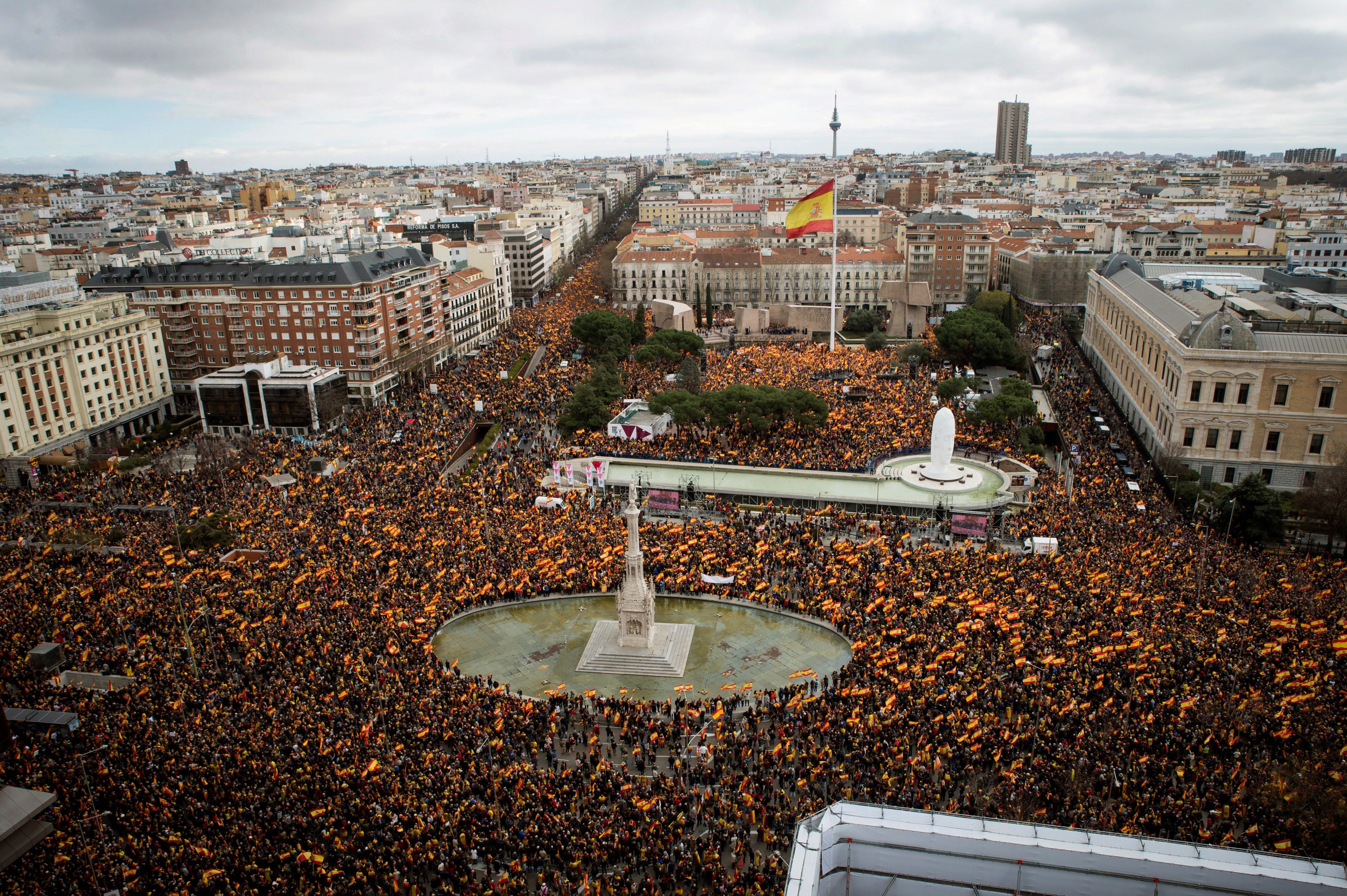 Barones del PP se desmarcan de la manifestación en Colón contra los indultos Barones del PP se desmarcan de la manifestación en Colón contra los indultos