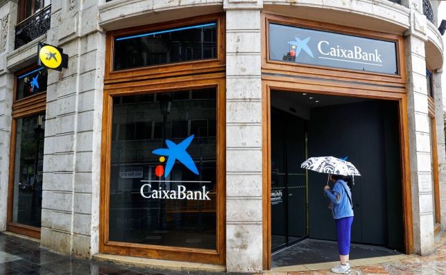 Los sindicatos mayoritarios prudentes ante los ajustes de la fusión de Bankia y Caixabank que creen positiva para la Comunitat Los sindicatos mayoritarios prudentes ante los ajustes de la fusión de Bankia y Caixabank que creen positiva para la Comunitat