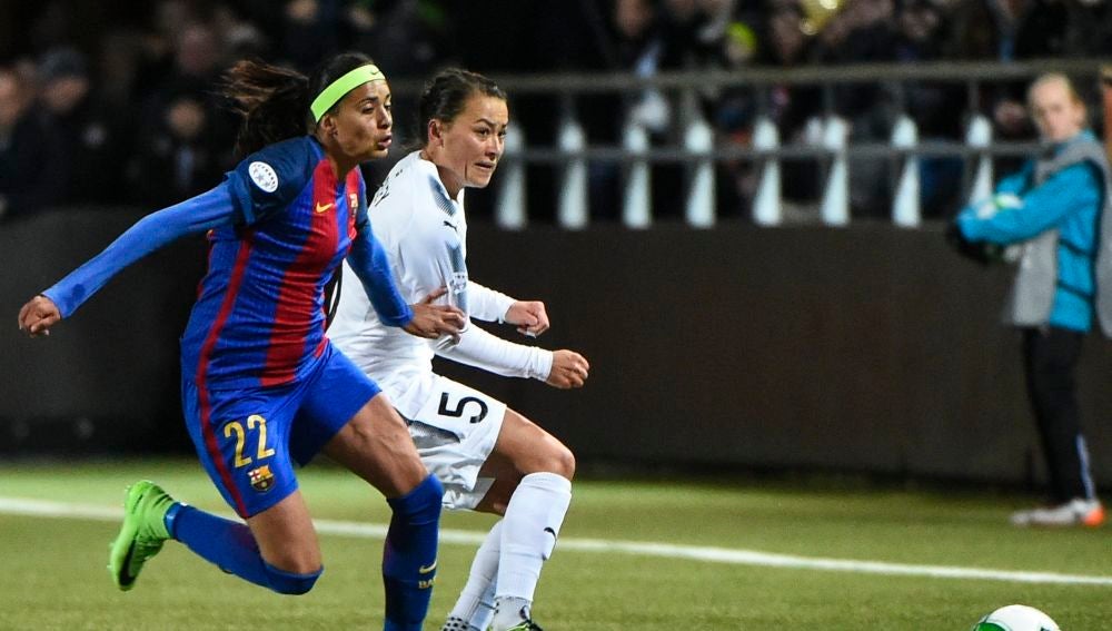 Andressa Alves, durante un partido del Barcelona femenino