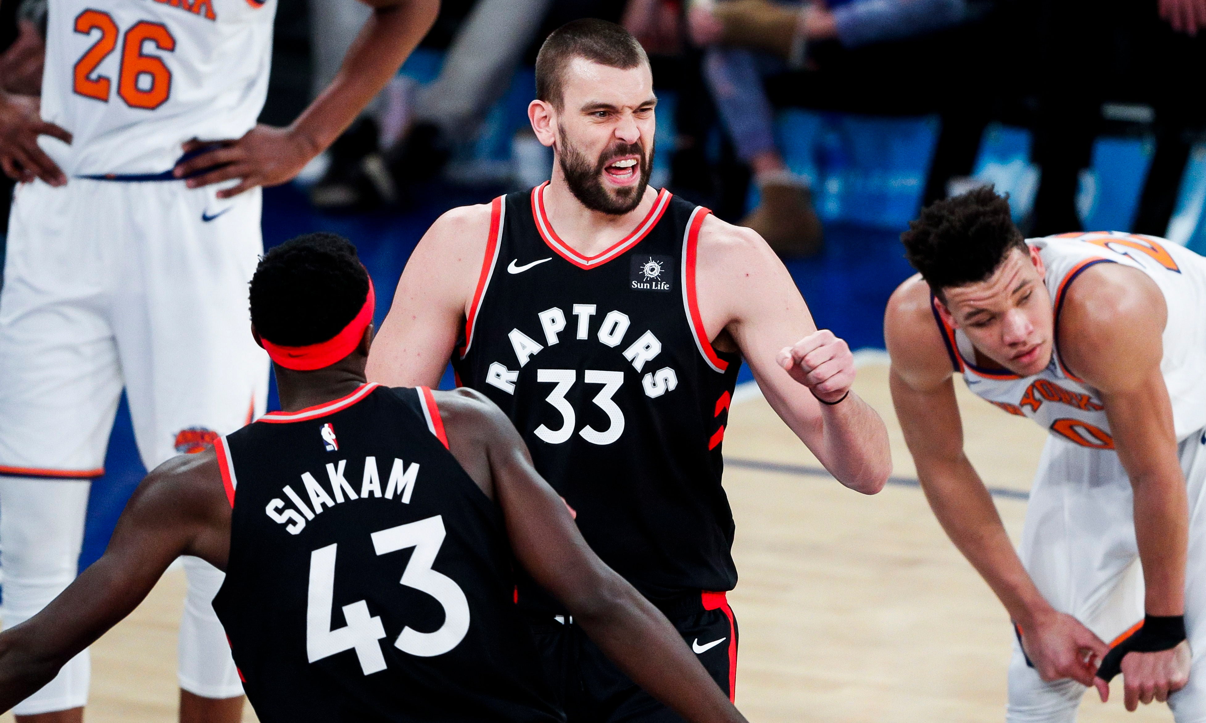 Marc Gasol debuta con victoria con los Toronto Raptors en la 'Meca' Marc Gasol debuta con victoria con los Toronto Raptors en la 'Meca'