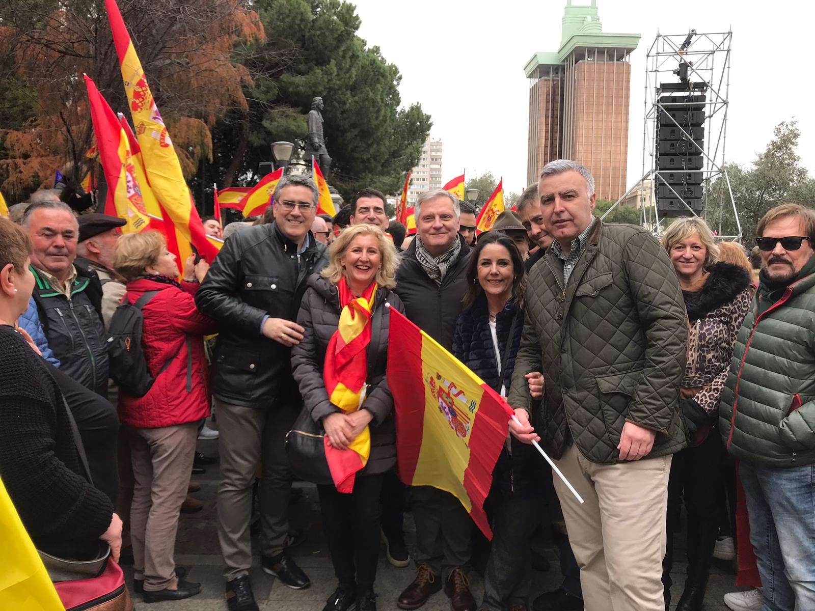 Cañizares pide al PSOE que escuche el clamor popular y que se convoquen elecciones Cañizares pide al PSOE que escuche el clamor popular y que se convoquen elecciones