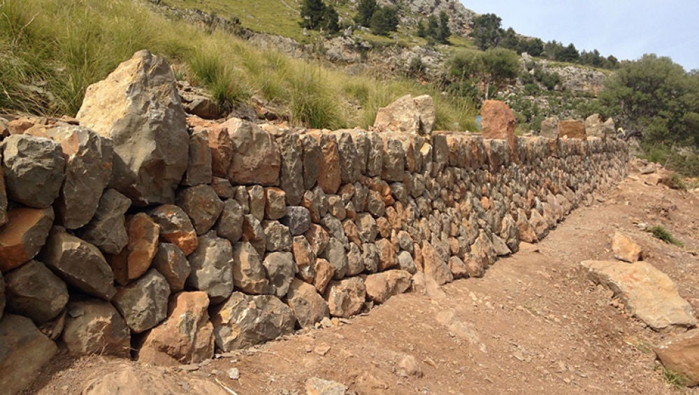 Un gragmento de 'pedra en sec' en la Serra de Tramuntana de Mallorca.