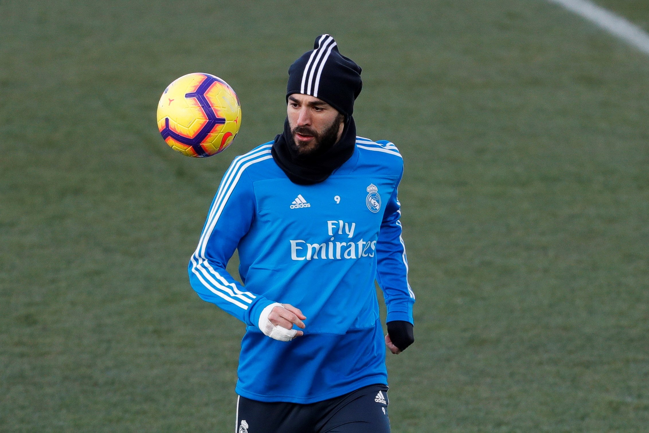 Benzema trabaja al margen a dos días del partido de Champions ante el Ajax Benzema trabaja al margen a dos días del partido de Champions ante el Ajax