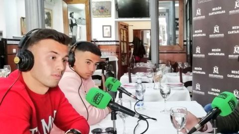 Sergio Chica e Iv&aacute;n Jaime, del Malague&ntilde;o, en Onda Deportiva M&aacute;laga desde el Mes&oacute;n Cantarrana