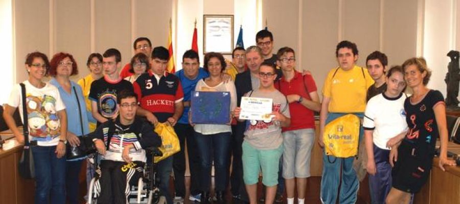 L´Ajuntament pretén ampliar el nombre de persones especialitzades perquè els jóvens tinguen continuitat en la seva educació. L´Ajuntament pretén ampliar el nombre de persones especialitzades perquè els jóvens tinguen continuitat en la seva educació.