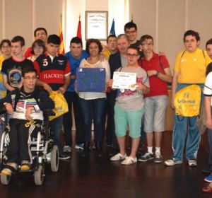L´Ajuntament pretén ampliar el nombre de persones especialitzades perquè els jóvens tinguen continuitat en la seva educació. L´Ajuntament pretén ampliar el nombre de persones especialitzades perquè els jóvens tinguen continuitat en la seva educació.