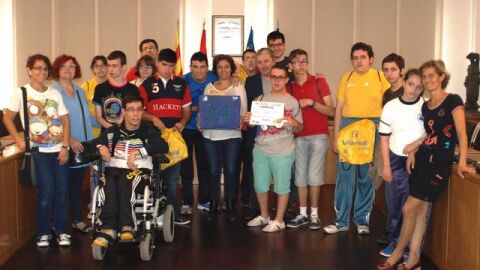 La intenci&oacute; de l&acute;Ajuntament &eacute;s ampliar el personal per a qu&egrave; les persones majors de 21 anys no hajen d&acute;abandonar la seva formaci&oacute; i assist&egrave;ncia. 