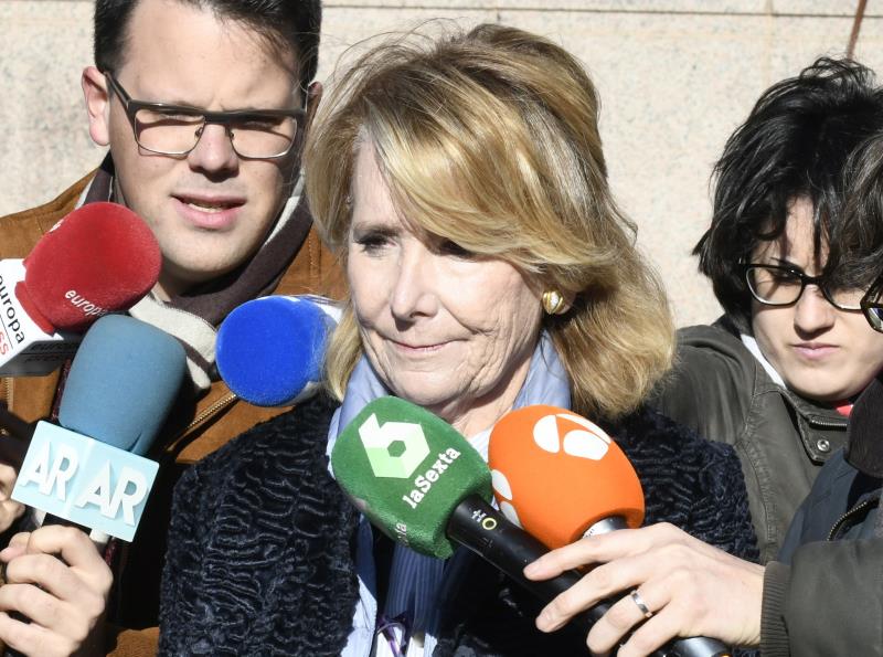 Esperanza Aguirre niega que ordenara espiar a sus rivales en el PP y dice que se enteró por la prensa Esperanza Aguirre niega que ordenara espiar a sus rivales en el PP y dice que se enteró por la prensa