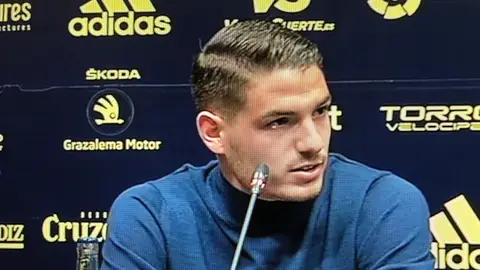 Manu Vallejo, jugador del Cádiz Manu Vallejo, jugador del Cádiz