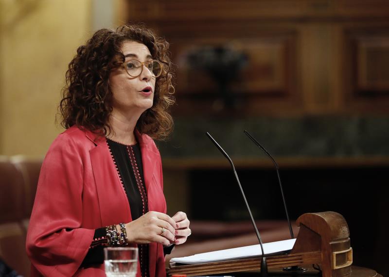 Montero dice que el Gobierno no cederá a "chantajes" y lamenta que el juicio del 'procés' coincida con el debate de Presupuestos Montero dice que el Gobierno no cederá a "chantajes" y lamenta que el juicio del 'procés' coincida con el debate de Presupuestos