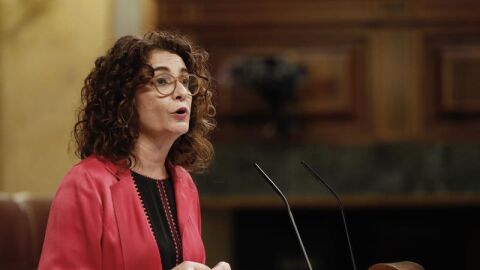 La ministra de Hacienda, Mar&iacute;a Jes&uacute;s Montero