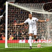 Mbappé celebra su gol en Old Trafford