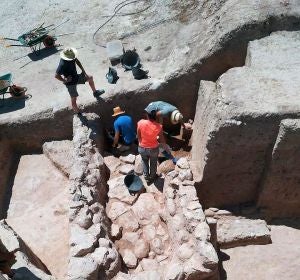 Trabajos arqueológicos en el Yacimiento Arqueológico de La Alcudia de Elche Trabajos arqueológicos en el Yacimiento Arqueológico de La Alcudia de Elche