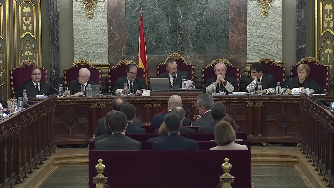 Las defensas denuncian vulneración de los derechos de los procesados y ponen en duda la imparcialidad del tribunal Las defensas denuncian vulneración de los derechos de los procesados y ponen en duda la imparcialidad del tribunal