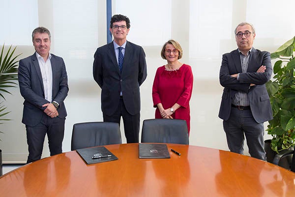 FOBESA y la UJI renuevan el convenio de colaboración para dotar de becas al alumnado residente en Benicàssim FOBESA y la UJI renuevan el convenio de colaboración para dotar de becas al alumnado residente en Benicàssim